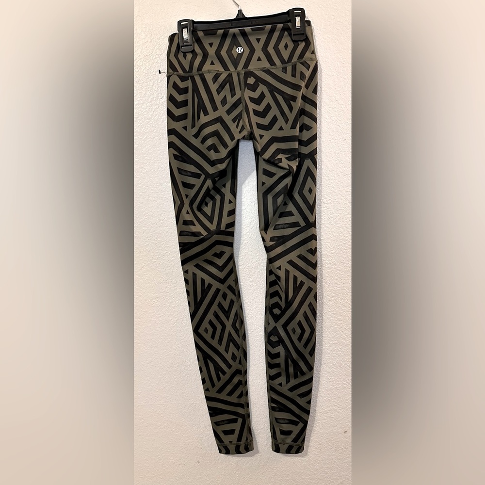 Lululemon leggings size 2